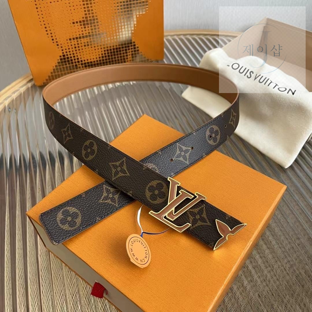 Louis Vuitton 12