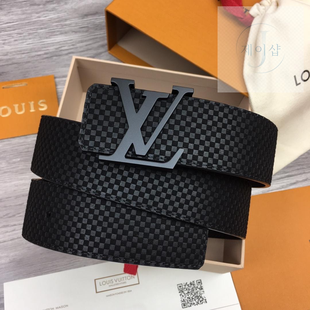 Louis Vuitton 9
