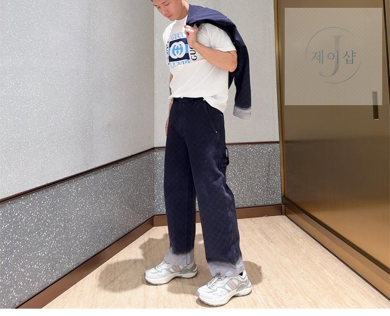 구찌 그라데이션 블리치 GG 코튼 데님 자카드 팬츠 (레어) - 상세 이미지