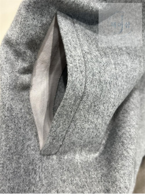 로로피아나 24FW 울 집업 자켓 - 상세 이미지