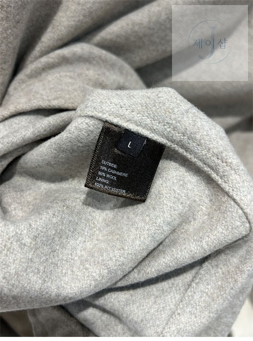 로로피아나 24FW 울 집업 자켓 - 상세 이미지