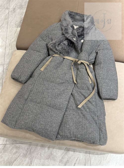 로로피아나 24FW 캐시미어 다운 자켓 - 상세 이미지