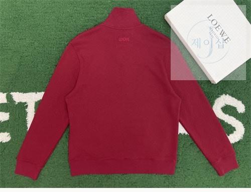 로에베 24FW 스웨터 - 상세 이미지