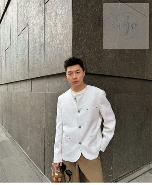 루이비통 25SS 컬렉션 트위드 자켓（세븐） - 상세 이미지