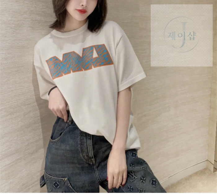 루이비통 그래픽 LVM 반팔 크루넥 티셔츠 - 상세 이미지