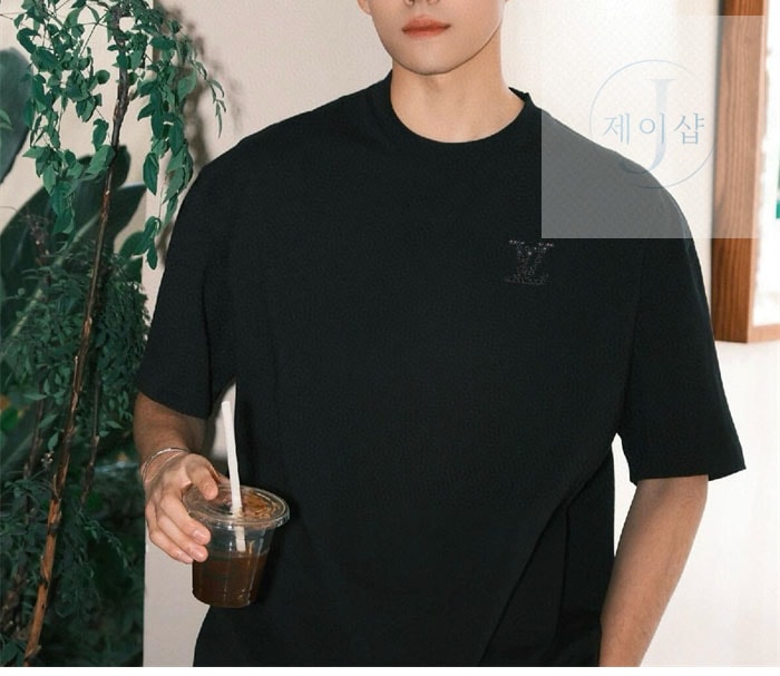루이비통 라인스톤 LV 엠벨리시드 저지 반팔 티셔츠 (레어) - 상세 이미지