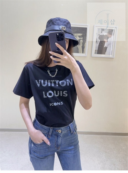 루이비통 로고 프린트 티셔츠 1A84CP