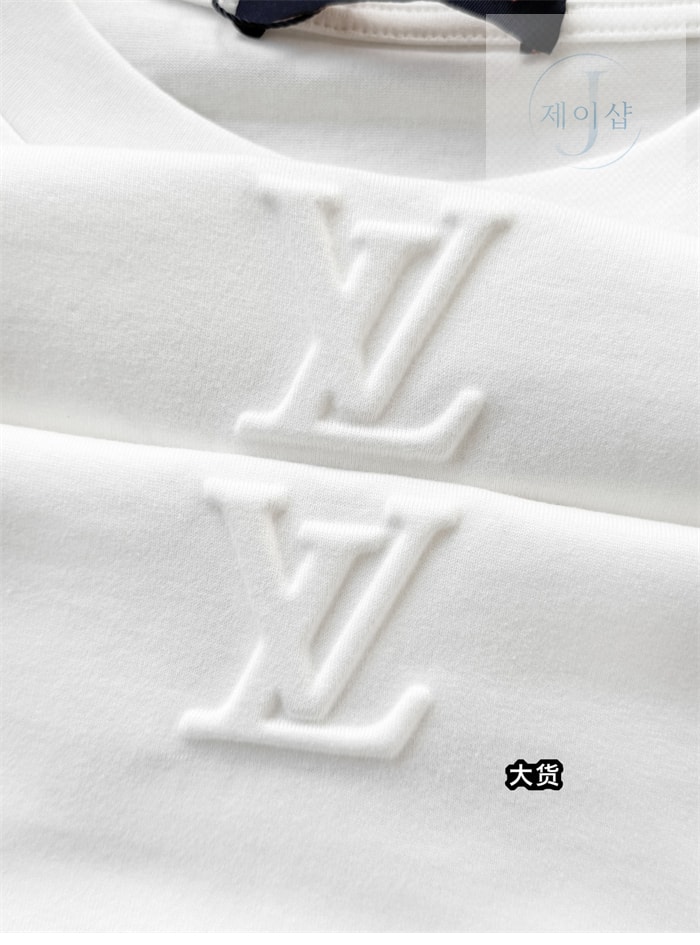 루이비통 엠보스드 LV 반팔 티셔츠 - 상세 이미지