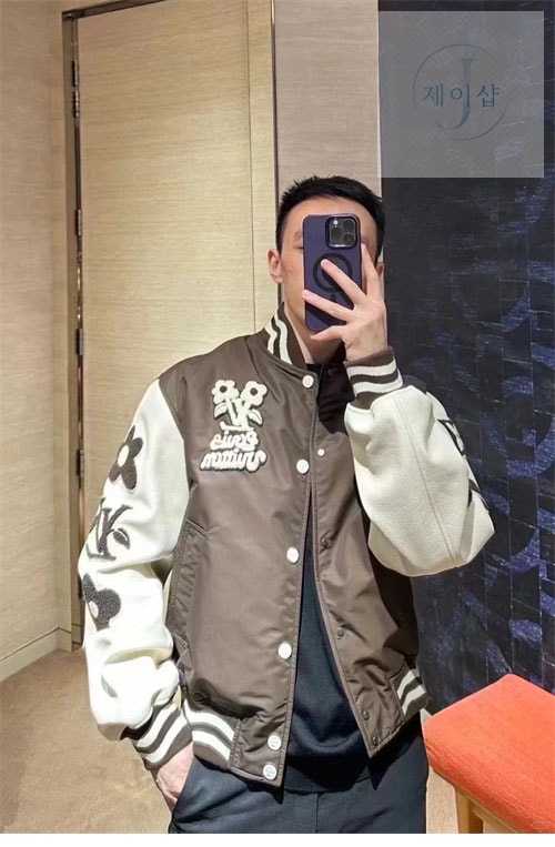 루이비통 엠브로이더드 바시티 자켓 - 상세 이미지