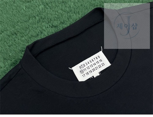 메종마르지엘라 MM6 Logo 자수 반팔 티셔츠 （레어） - 상세 이미지
