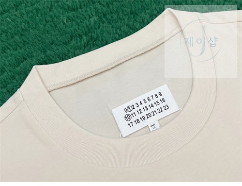 메종마르지엘라 MM6 Logo 자수 반팔 티셔츠 （레어） - 상세 이미지
