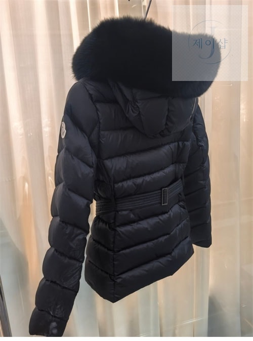 몽클레어 Boed 폭스퍼 숏 다운 자켓 패딩 - 상세 이미지