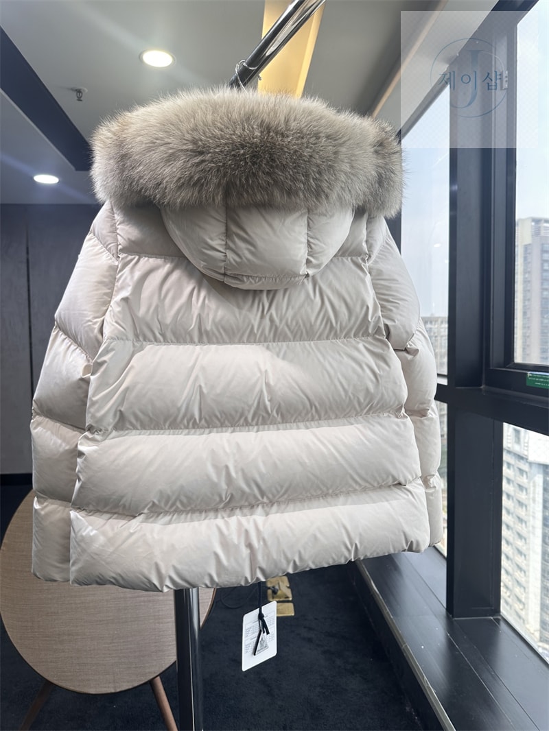 몽클레어 Laichefur 라이체퍼 다운 패딩 자켓