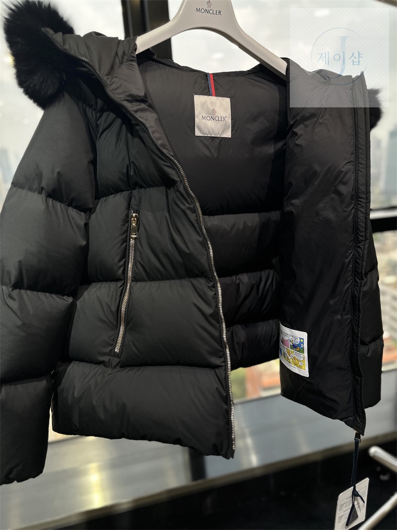 몽클레어 Laichefur 라이체퍼 다운 패딩 자켓