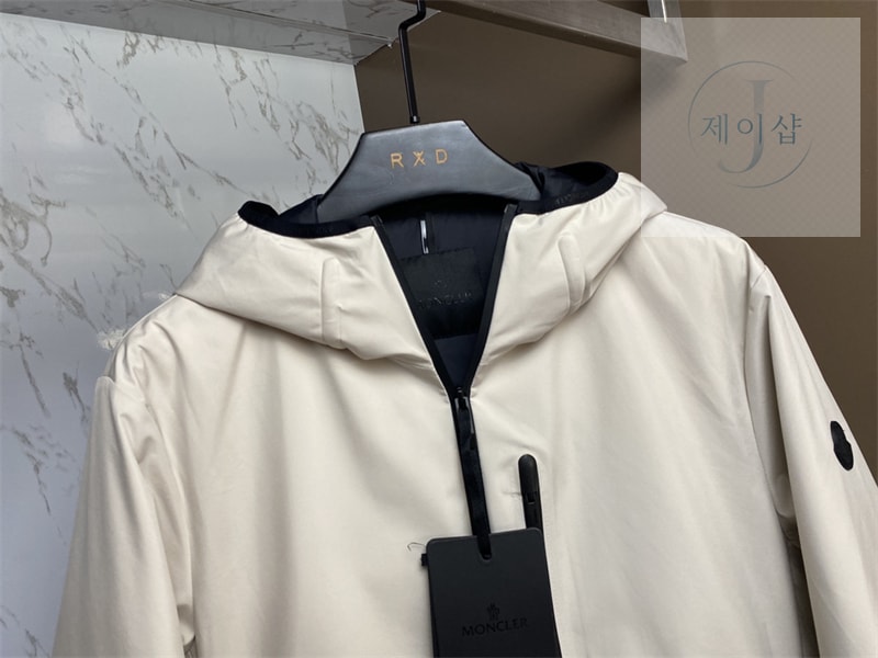 몽클레어 Lausfer 라우스퍼 다운 자켓 - 상세 이미지