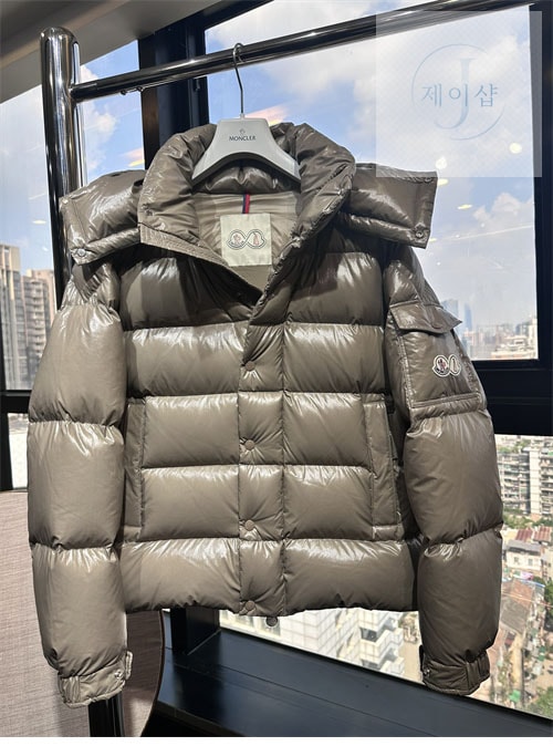 몽클레어 마야 Maya 70 숏 다운 패딩 자켓 - 상세 이미지