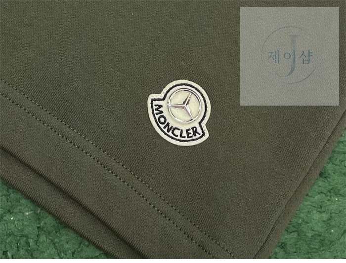 몽클레어 메르세데스 벤츠 by니고 숏 팬츠（레어） - 상세 이미지