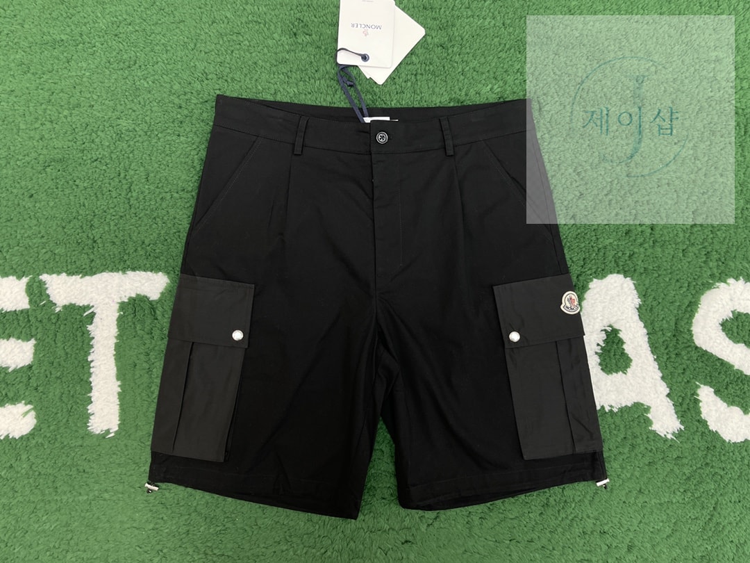 몽클레어 서프웩 블랙 카고 쇼츠 - 상세 이미지