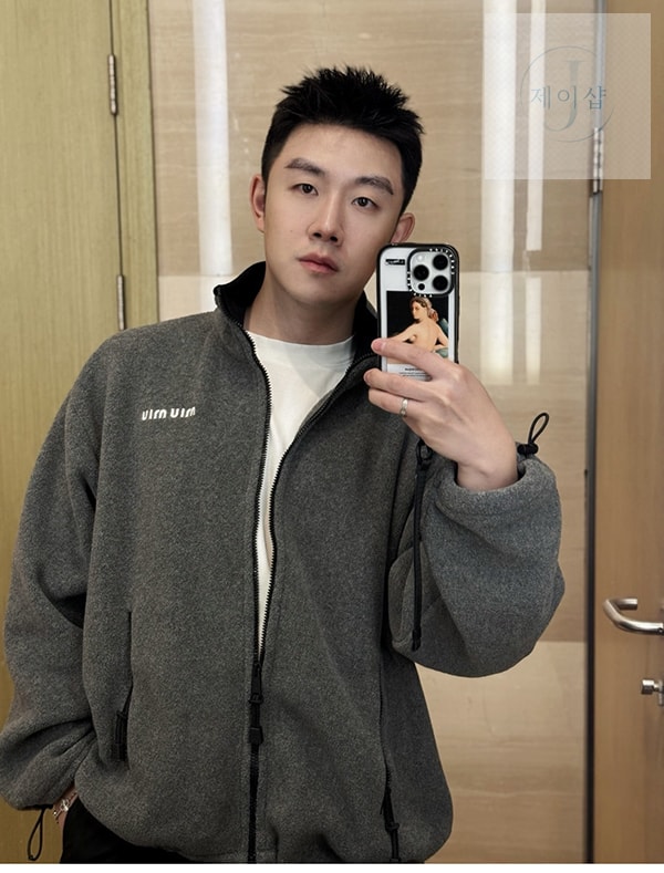 미우미우 24FW 플리스 집업 자켓 그레이 - 상세 이미지