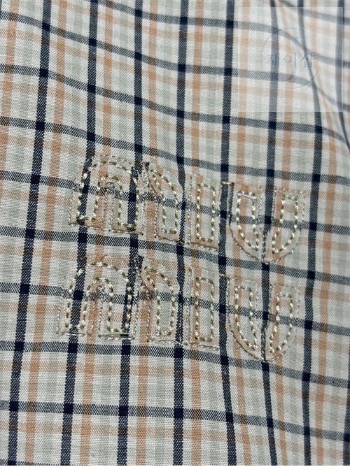 미우미우 24SS 로고 체크 자켓 - 상세 이미지