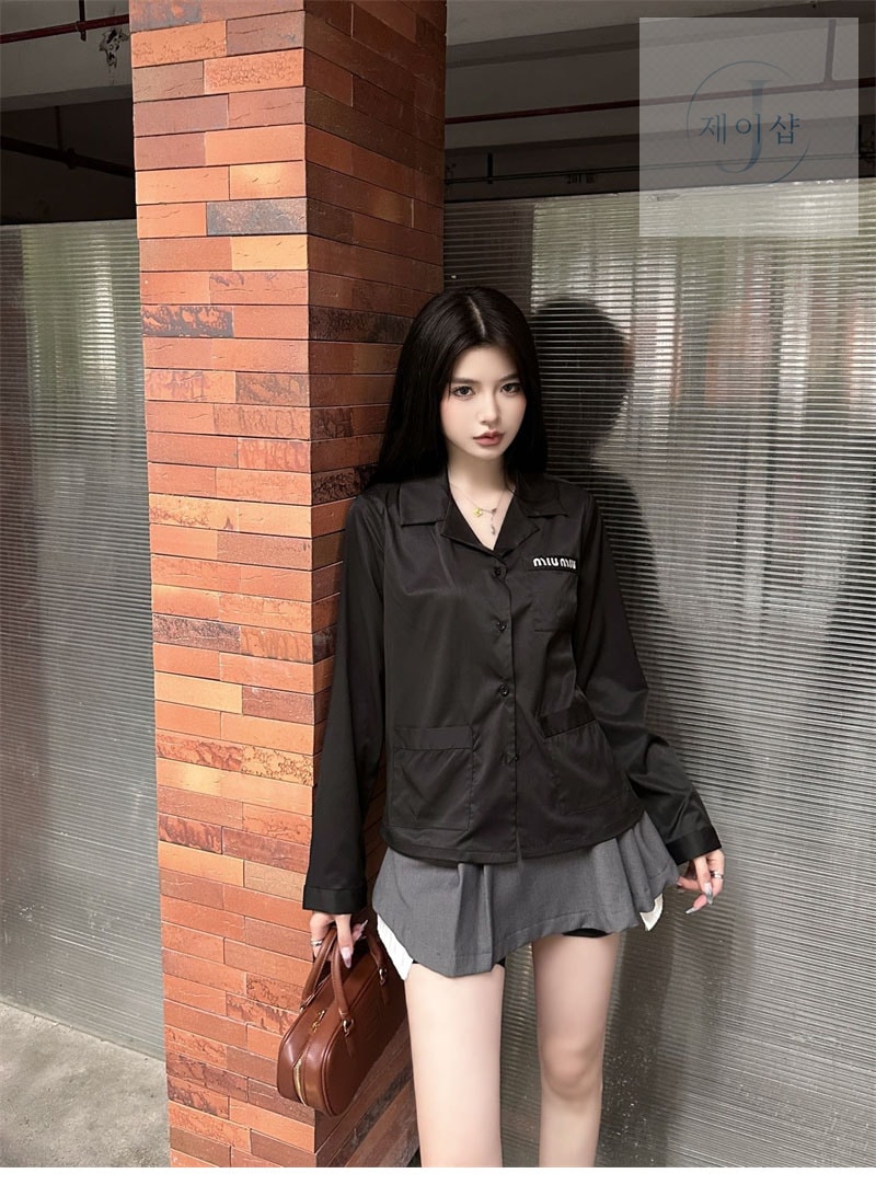 미우미우 빅포켓 카라 오버 셔츠 2컬러 - 상세 이미지