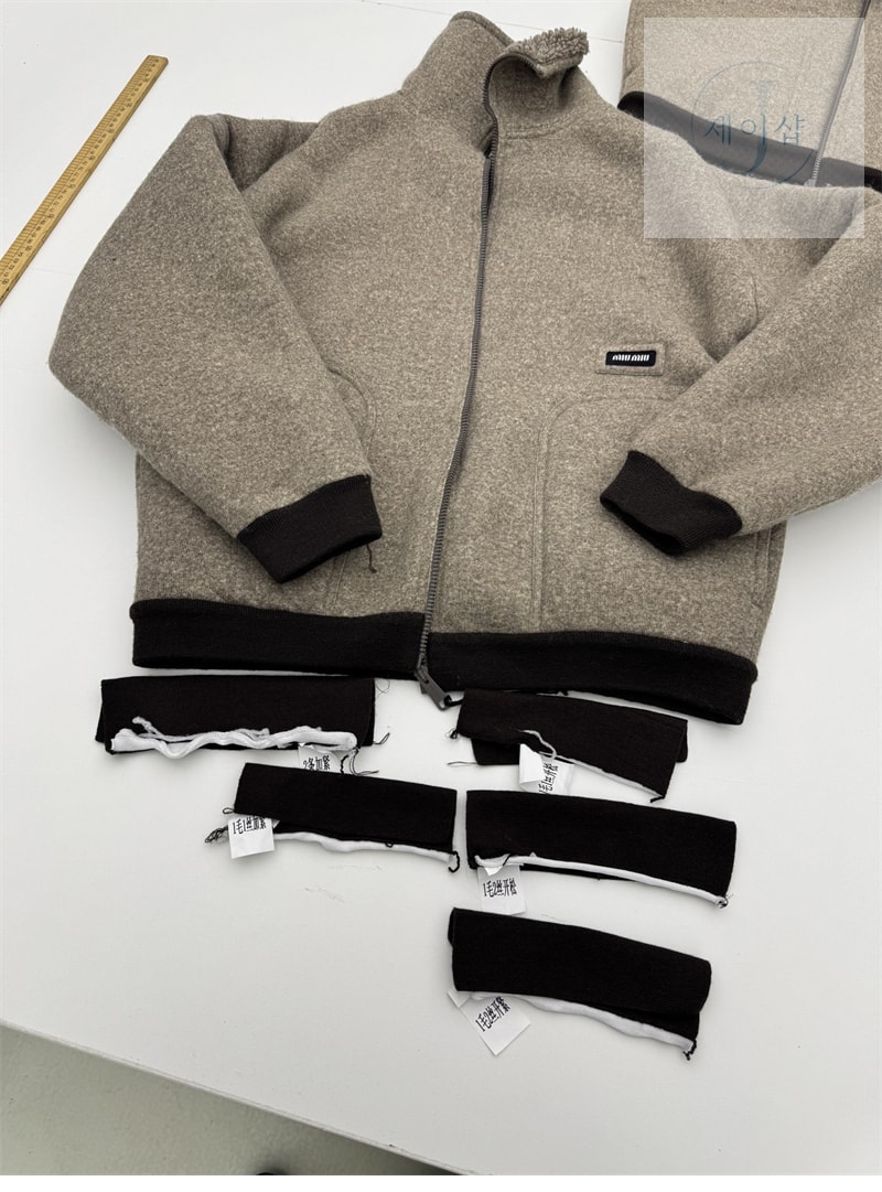 미우미우 코튼 플리스 지퍼 블루종 자켓 - 상세 이미지