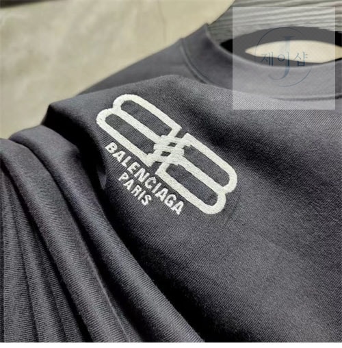 발렌시아가 BB 로고 반팔 티셔츠 - 상세 이미지