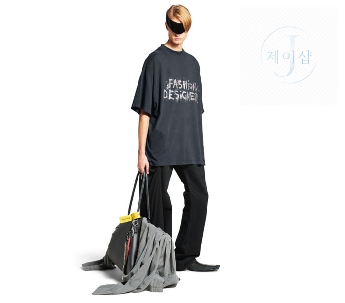 발렌시아가 FASHION DESIGNER 반팔 티셔츠 (레어) - 상세 이미지