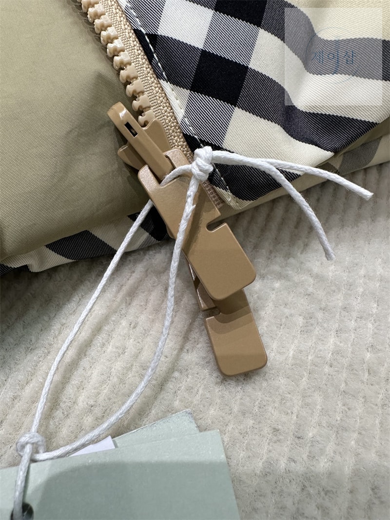 버버리 리버시블 다운 패딩 자켓