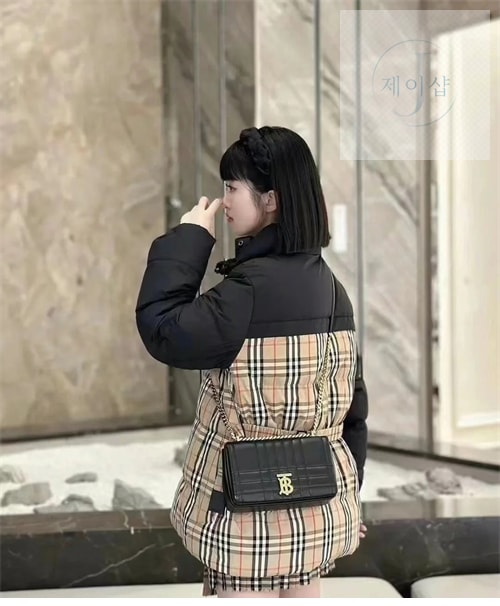 버버리 리버시블 다운 퍼퍼 패딩 자켓 - 상세 이미지
