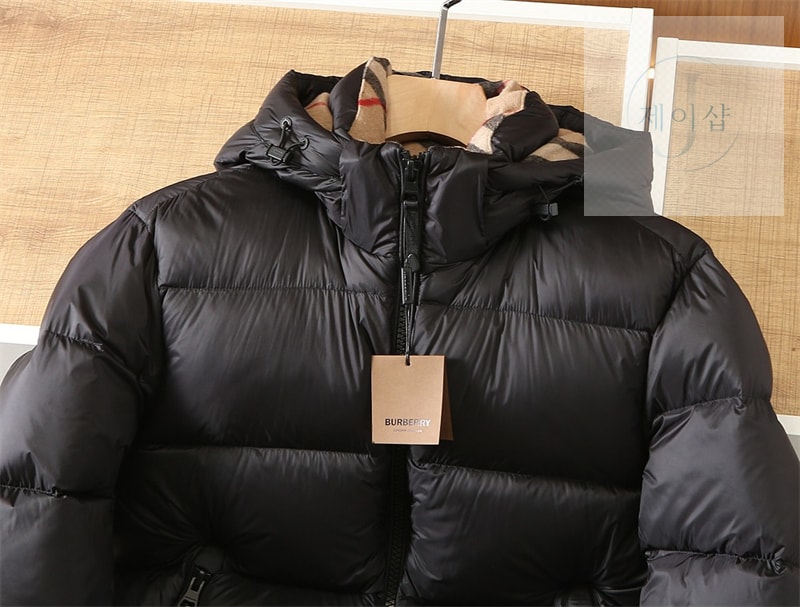버버리 후드 다운 푸퍼 자켓