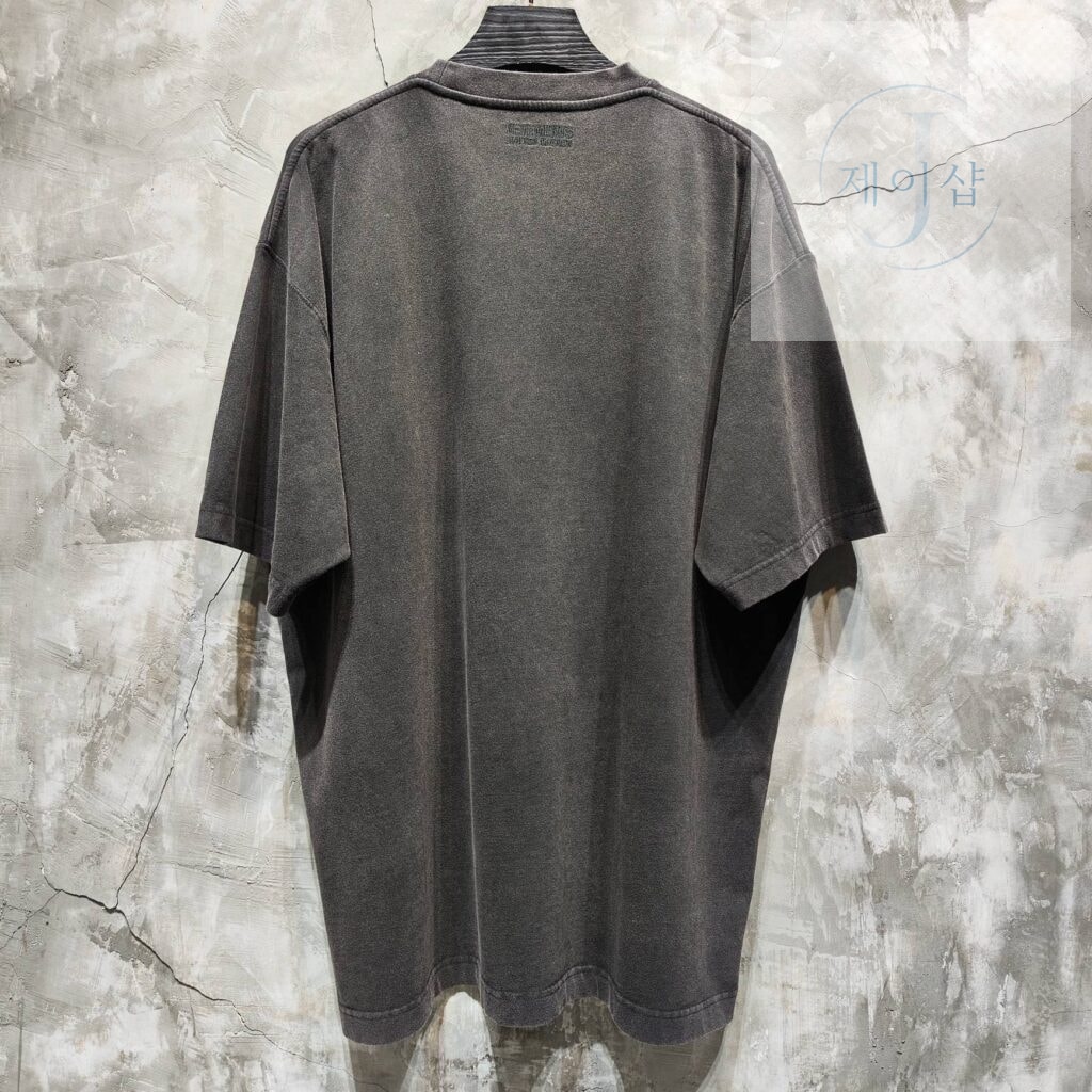 베트멍 24SS SPRING WATER 로고 반팔 티셔츠 블랙 - 상세 이미지