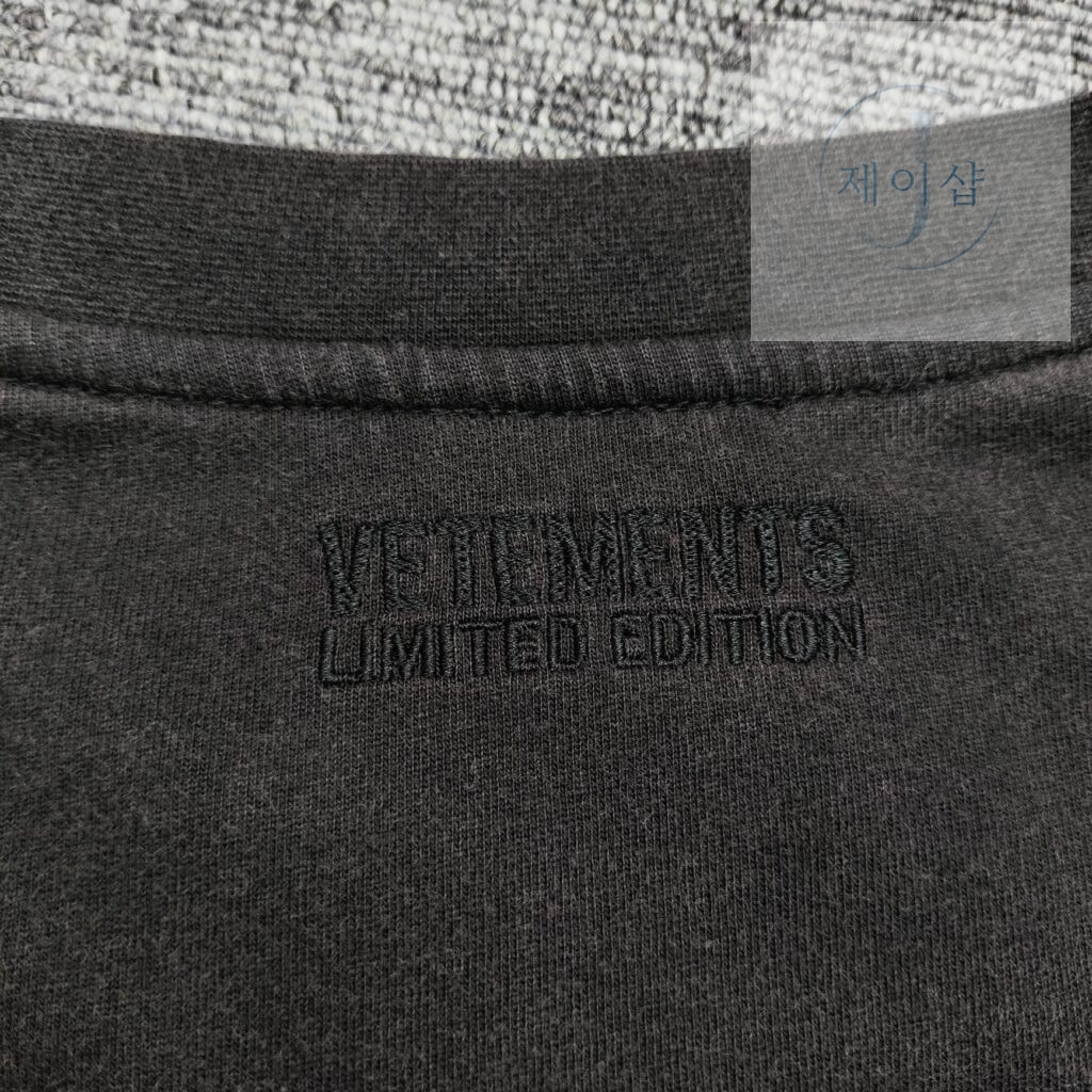 베트멍 24SS XES 프린팅 반팔 티셔츠 블랙 - 상세 이미지