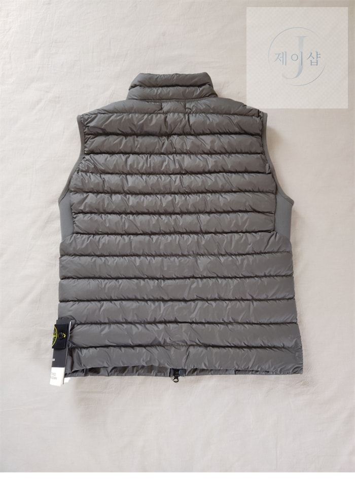 스톤아일랜드 17FW 다운 질레 패딩 베스트 DOWN GILET G0124 - 상세 이미지