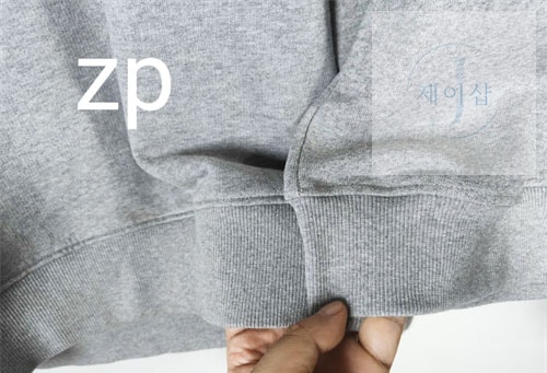 아미 24FW 스몰 하트 로고 맨투맨 그레이 - 상세 이미지