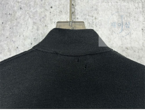 아크네 24SS 백로고 울 집업 가디건 - 상세 이미지
