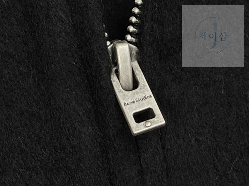 아크네 브러시드 캐시미어 울 후드 자켓（레어） - 상세 이미지