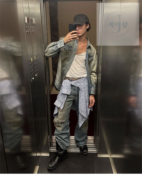 아크네 빈티지 이펙트 워시드 데님 셔츠 - 상세 이미지