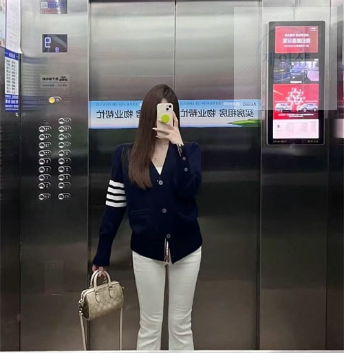 톰브라운 사선완장 4-Bar 여성용 울 가디건 - 상세 이미지