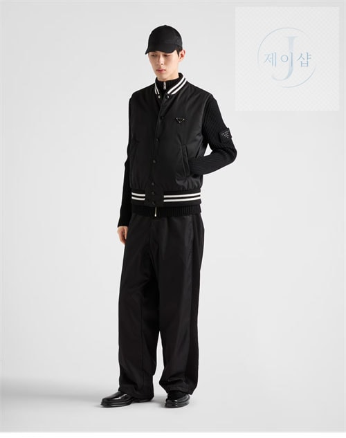 프라다 24FW 리나일론 베스트（세븐） - 상세 이미지