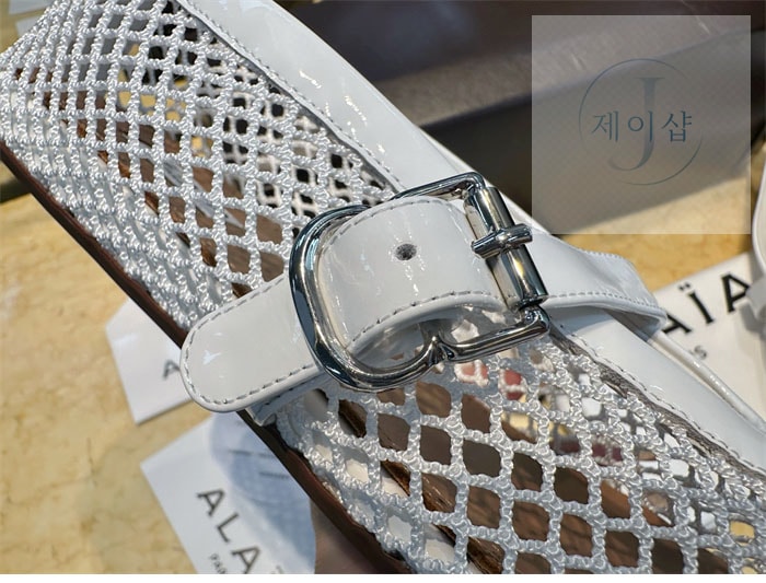 알라이아 메쉬 플랫 슈즈 - 상세 이미지