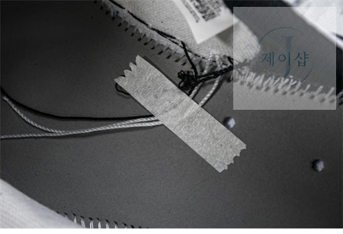 나이키 에어조던1 레트로 로우 OG 게임로얄 CZ0790-140 - 상세 이미지