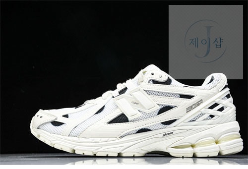 뉴발란스 1906R 폴카 도트 스니커즈 M1906RPC - 상세 이미지