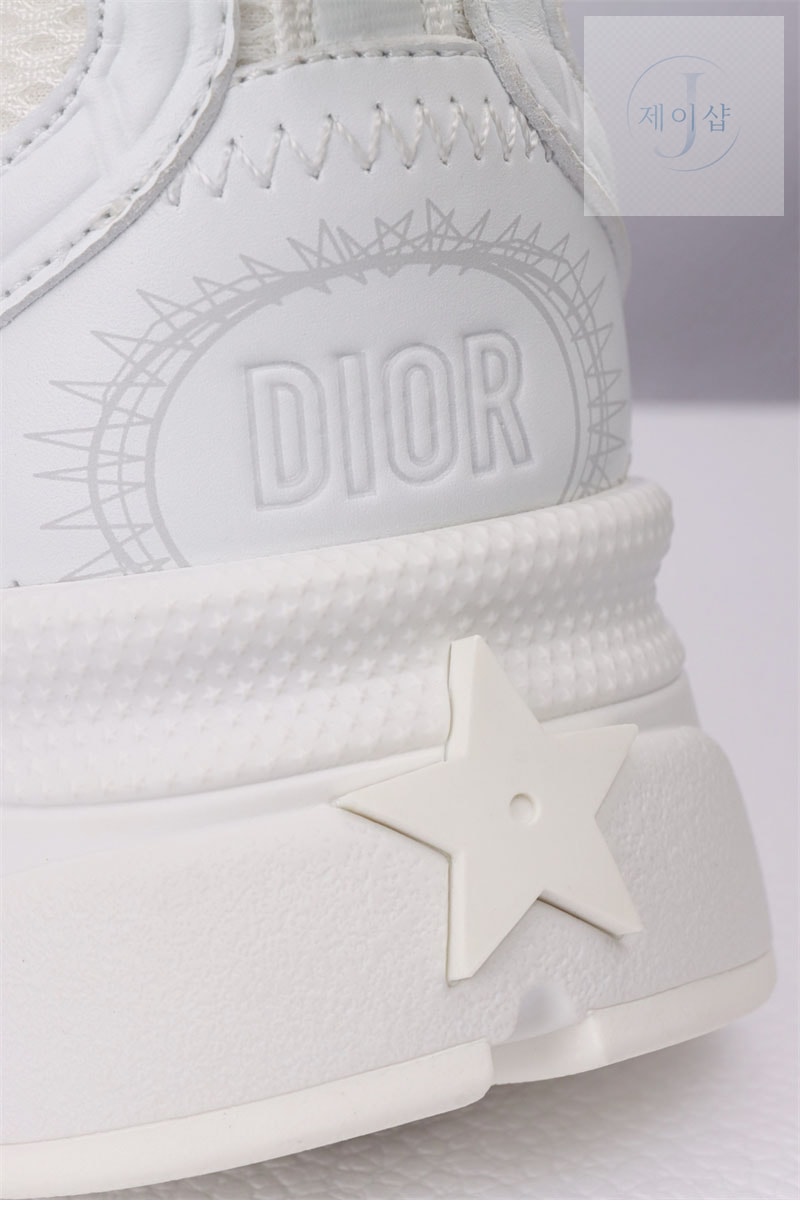 디올 크로노 스니커즈 - 상세 이미지