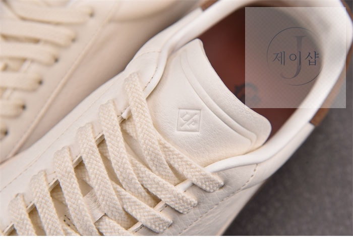 로로피아나 로우 사슴가죽 테니스 워크 슈즈 - 상세 이미지