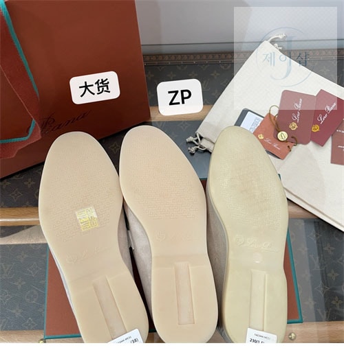 로로피아나 썸머 참 워크 로퍼 - 상세 이미지