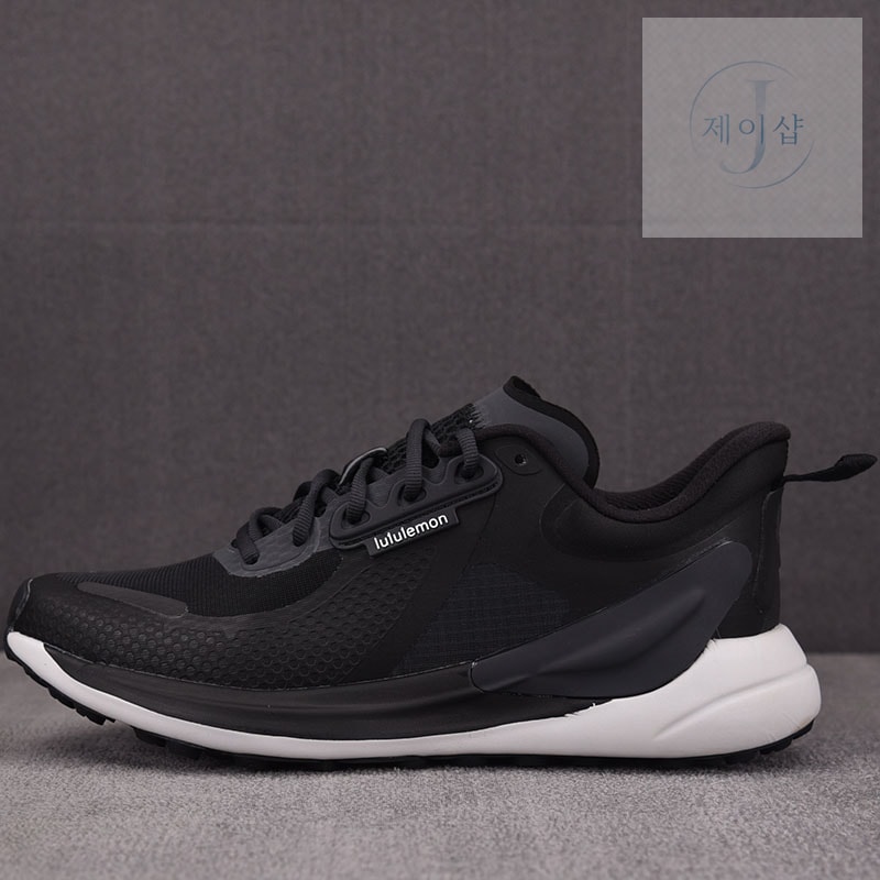 룰루레몬 블리스필 트레일 러닝 슈즈 GRAPHITE GREY/BLACK/VAPOR