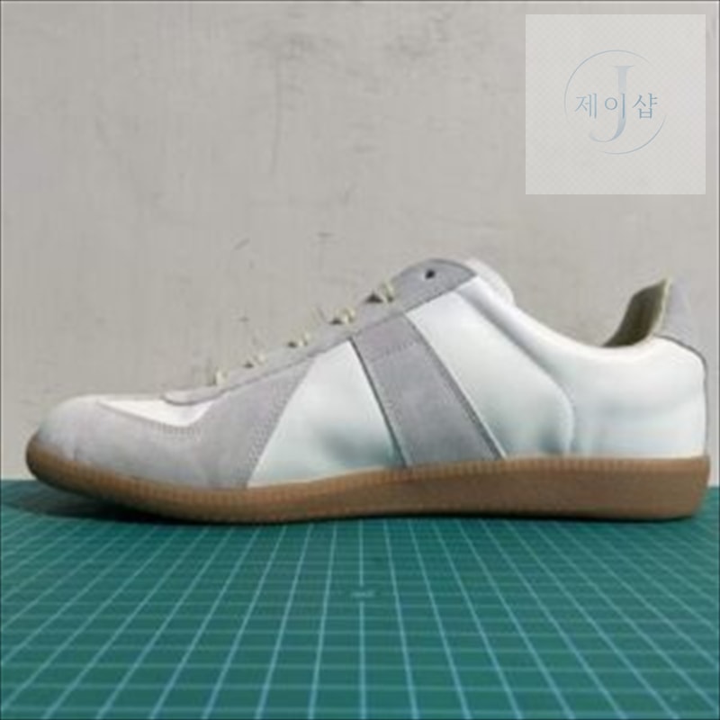 메종 마르지엘라 독일군 스니커즈