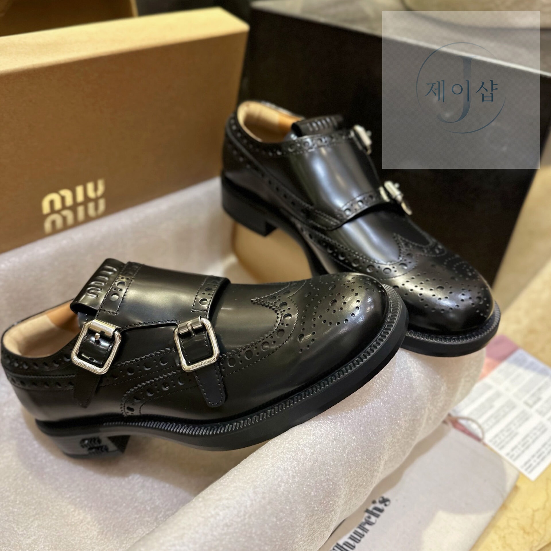 미우미우 X 처치스 블랙 브러쉬드 가죽 더블 몽크 브로그 슈즈 “35SIZE – 40SIZE”