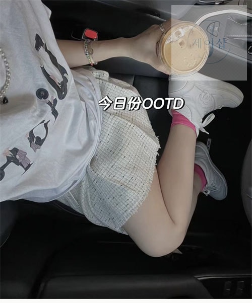 샤넬 23A CC로고 에어포스 하이탑 올흰 - 상세 이미지